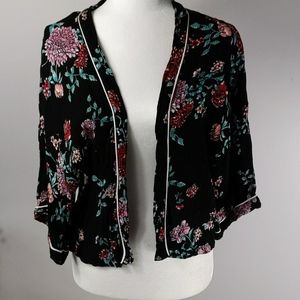 😍😍😍 Candie's floral boho half sleeve cardigan